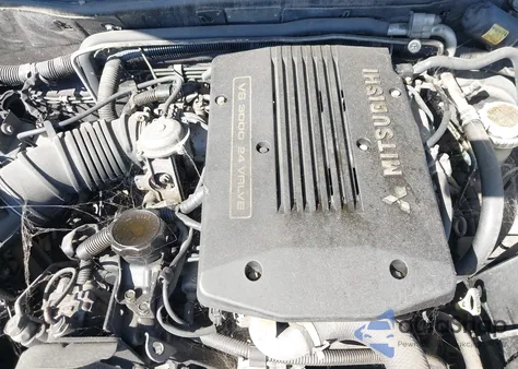 2001 Mitsubishi Montero Sport Xls z USA, uszkodzony, nr VIN JA4MT31H51P008337